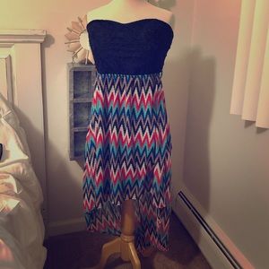 Strapless lace top Chevron Dress